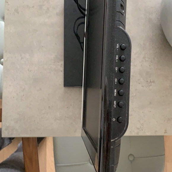 Computer Monitor/TV - Picture 3 of 5